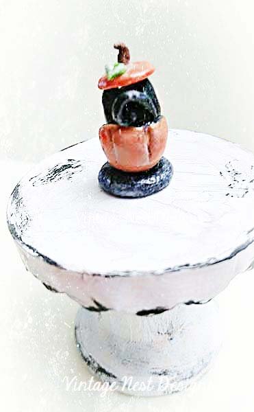 Porcelain Cat in a Pumpkin No.1 Dollhouse Miniature Handmade image 3