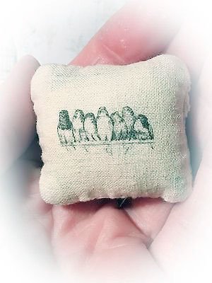 Bird Pillow No.1 Dollhouse Miniature Handmade image 2