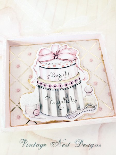 Beauty Essentials No.1:3 Dollhouse Miniature Handmade image 3