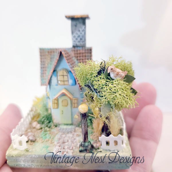 Putz House No.32 Handmade Miniature image 4