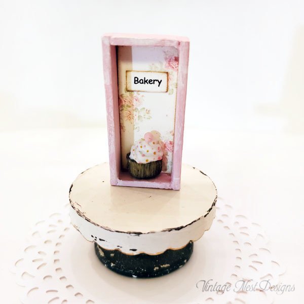 Bakery Cupcake No.42 Dollhouse Miniature Handmade image 1