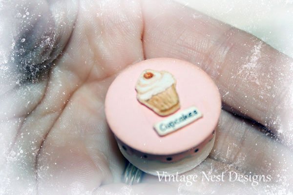 Cupcake Box No.12 Dollhouse Miniature Handmade image 7