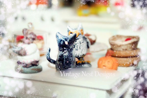 Black Cat No.1:1 Dollhouse Miniature Handmade image 3