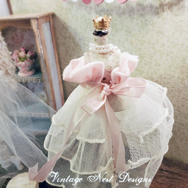 Antique Style Mannequin No.1 Dollhouse Miniature Handmade image 10