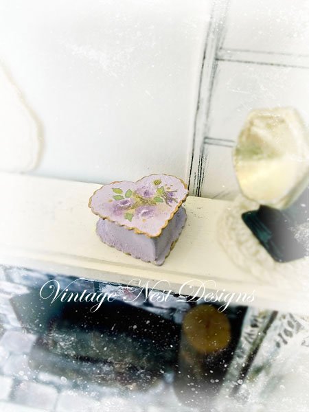 Valentine Sweetheart Box No.114 Dollhouse Miniature Handmade image 5