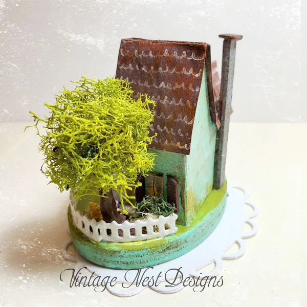 Putz House No.24 Handmade Miniature image 4