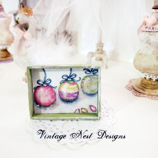 Christmas Bulbs No.2:1 Dollhouse Miniature Handmade image 0