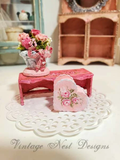 Heart & Roses Box No.1 Dollhouse Miniature Handmade image 0