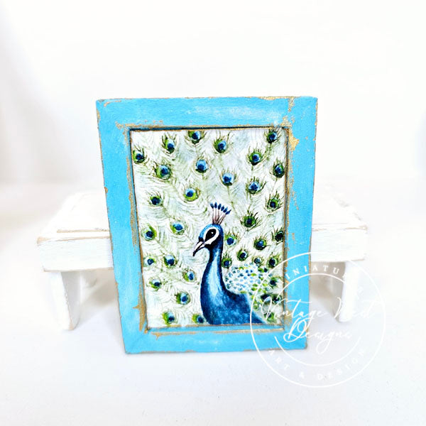Miniature Paon n°2:3 Fait main pour maison de poupée Cadre en bois